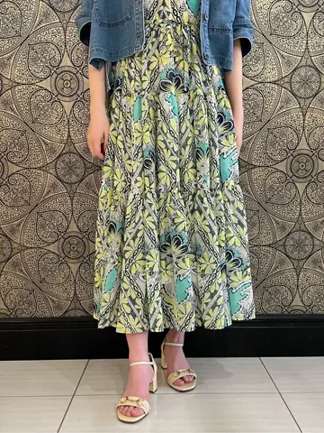 GRACE CONTINENTAL The Banquet 赤坂 梨来 コーディネート画像