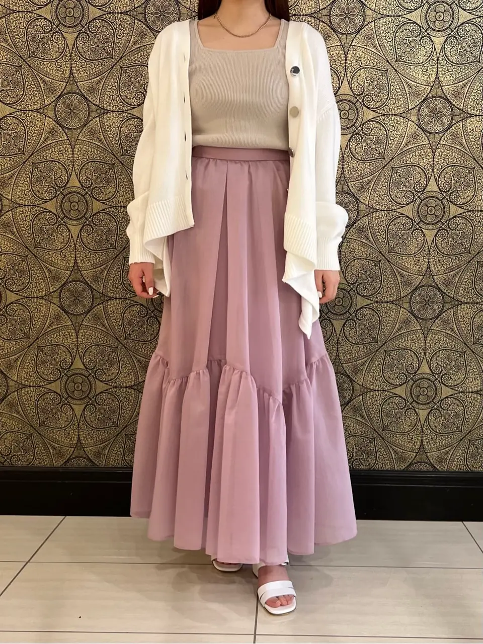 GRACE CONTINENTAL The Banquet 赤坂 梨来 コーディネート画像