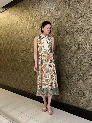 GRACE CONTINENTAL The Banquet 亀田 未希 コーディネート画像