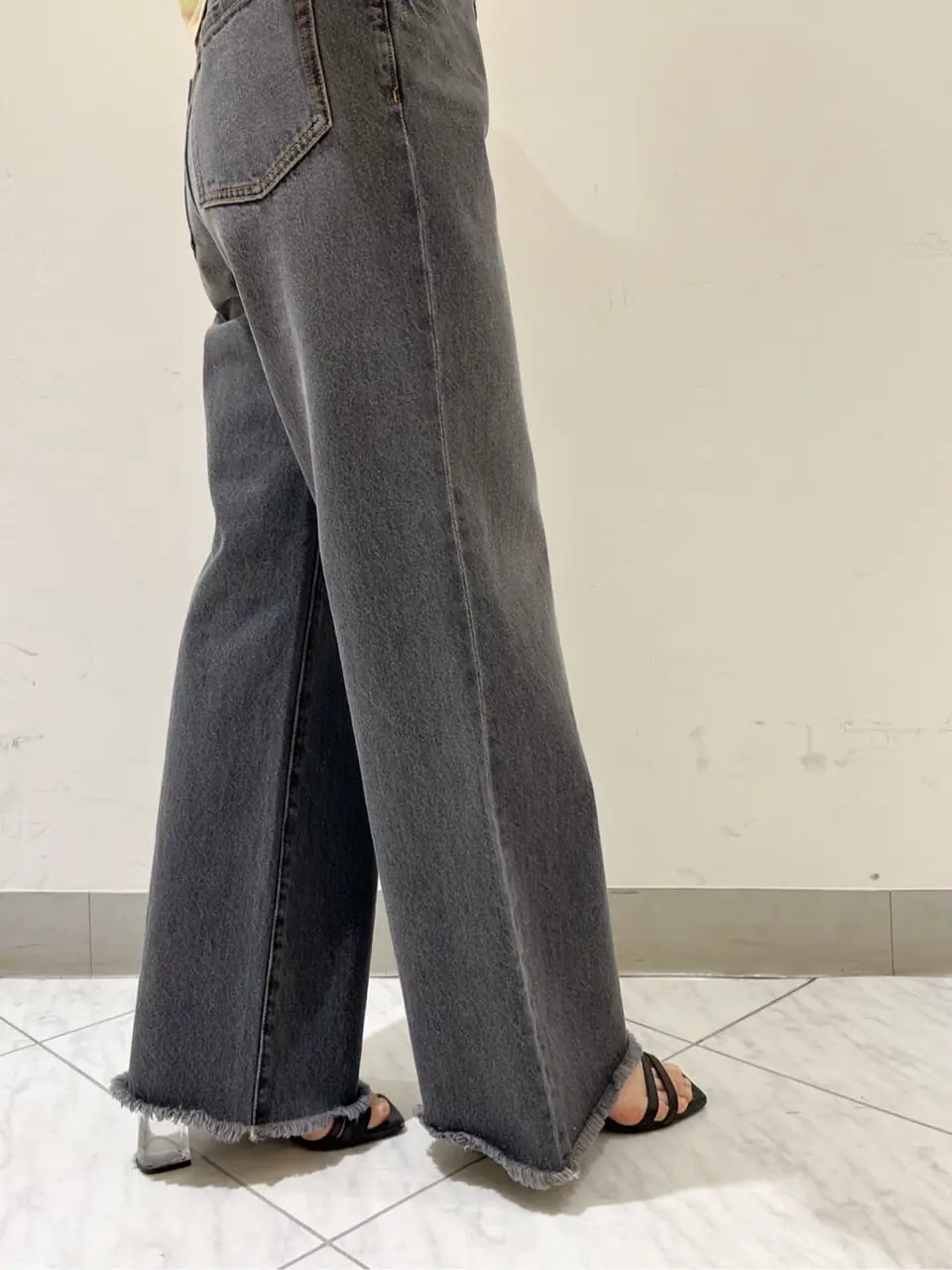 GRACE CONTINENTAL The Banquet yuri コーディネート画像