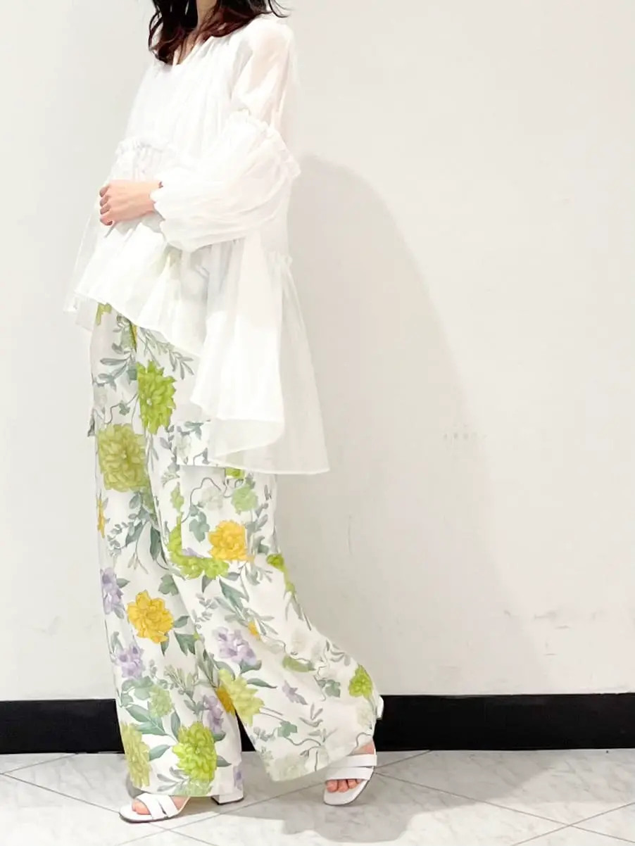 GRACE CONTINENTAL The Banquet yuri コーディネート画像