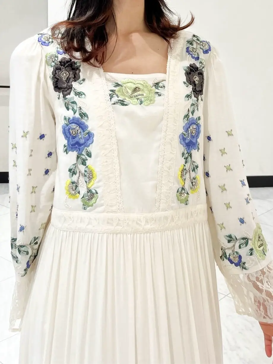 GRACE CONTINENTAL The Banquet yuri コーディネート画像