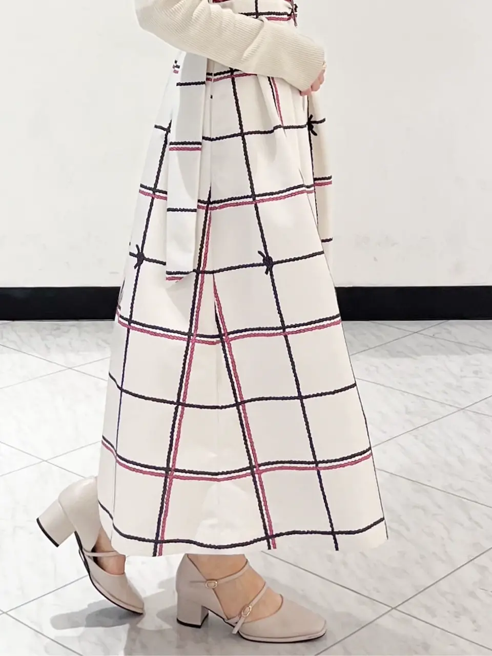 GRACE CONTINENTAL The Banquet yuri コーディネート画像