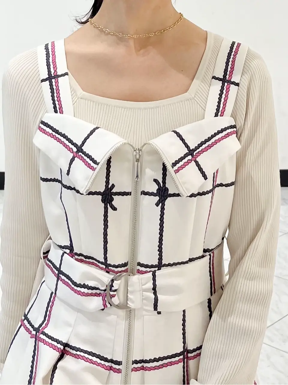 GRACE CONTINENTAL The Banquet yuri コーディネート画像