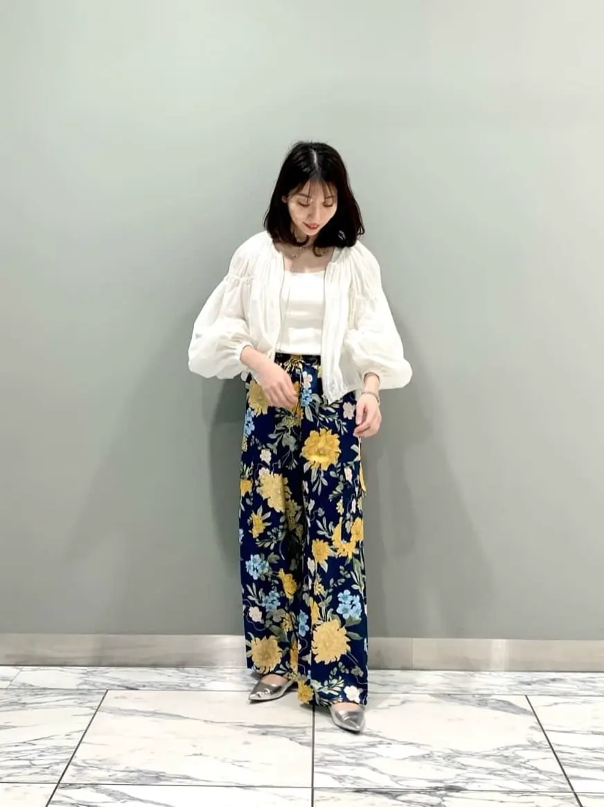 GRACE CONTINENTAL The Banquet eri コーディネート画像