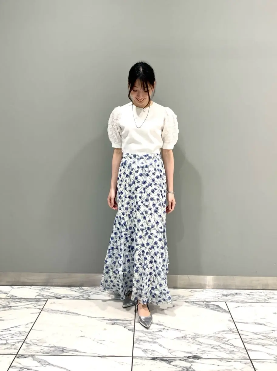 GRACE CONTINENTAL The Banquet eri コーディネート画像