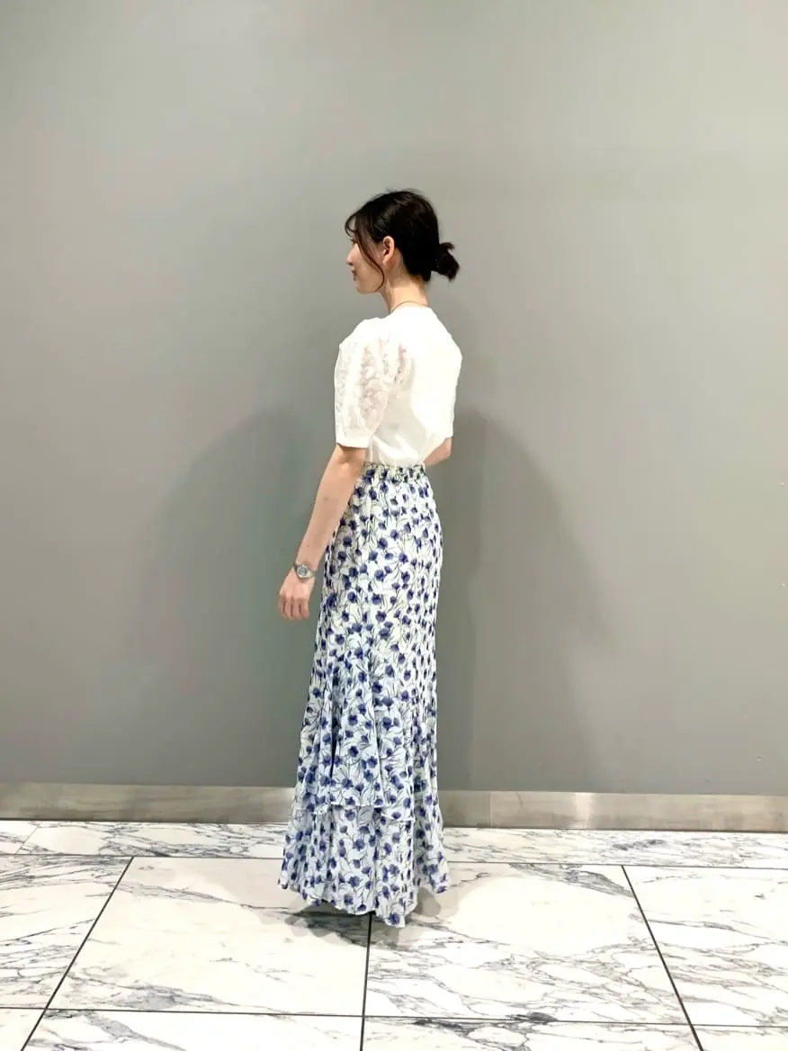 GRACE CONTINENTAL The Banquet eri コーディネート画像