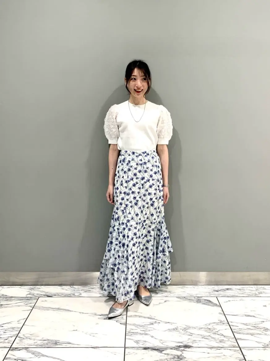 GRACE CONTINENTAL The Banquet eri コーディネート画像