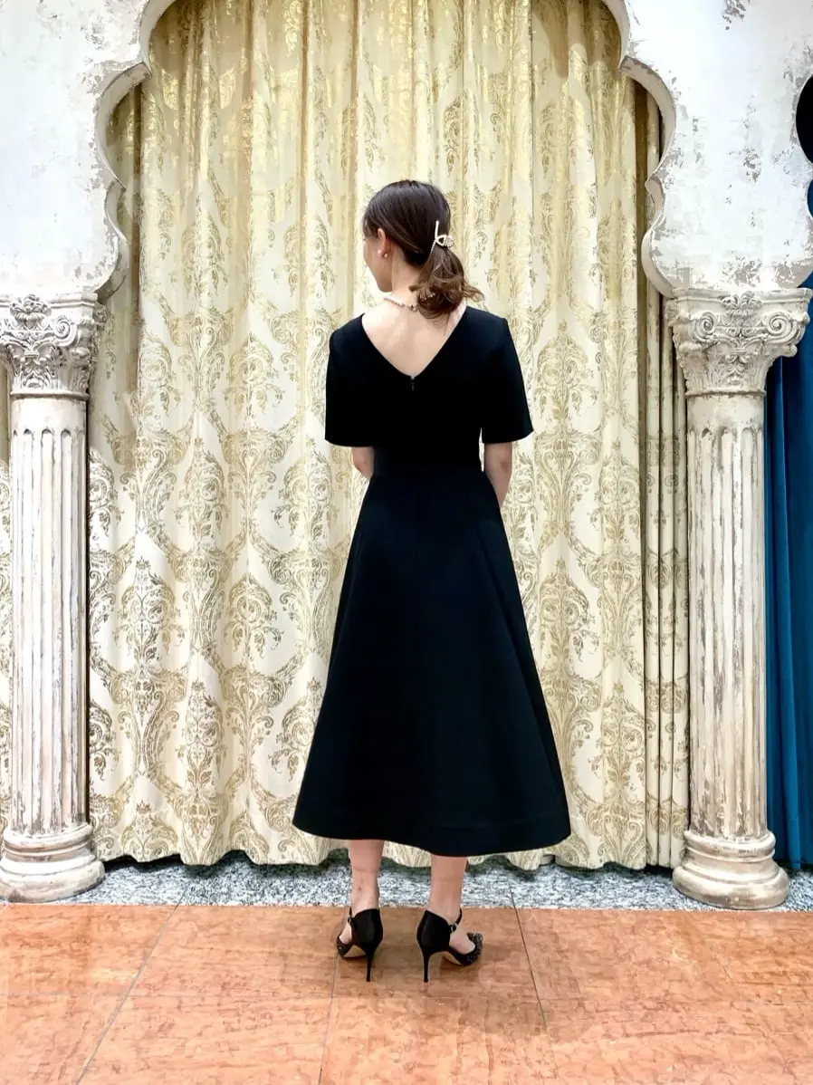 GRACE CONTINENTAL The Banquet eri コーディネート画像