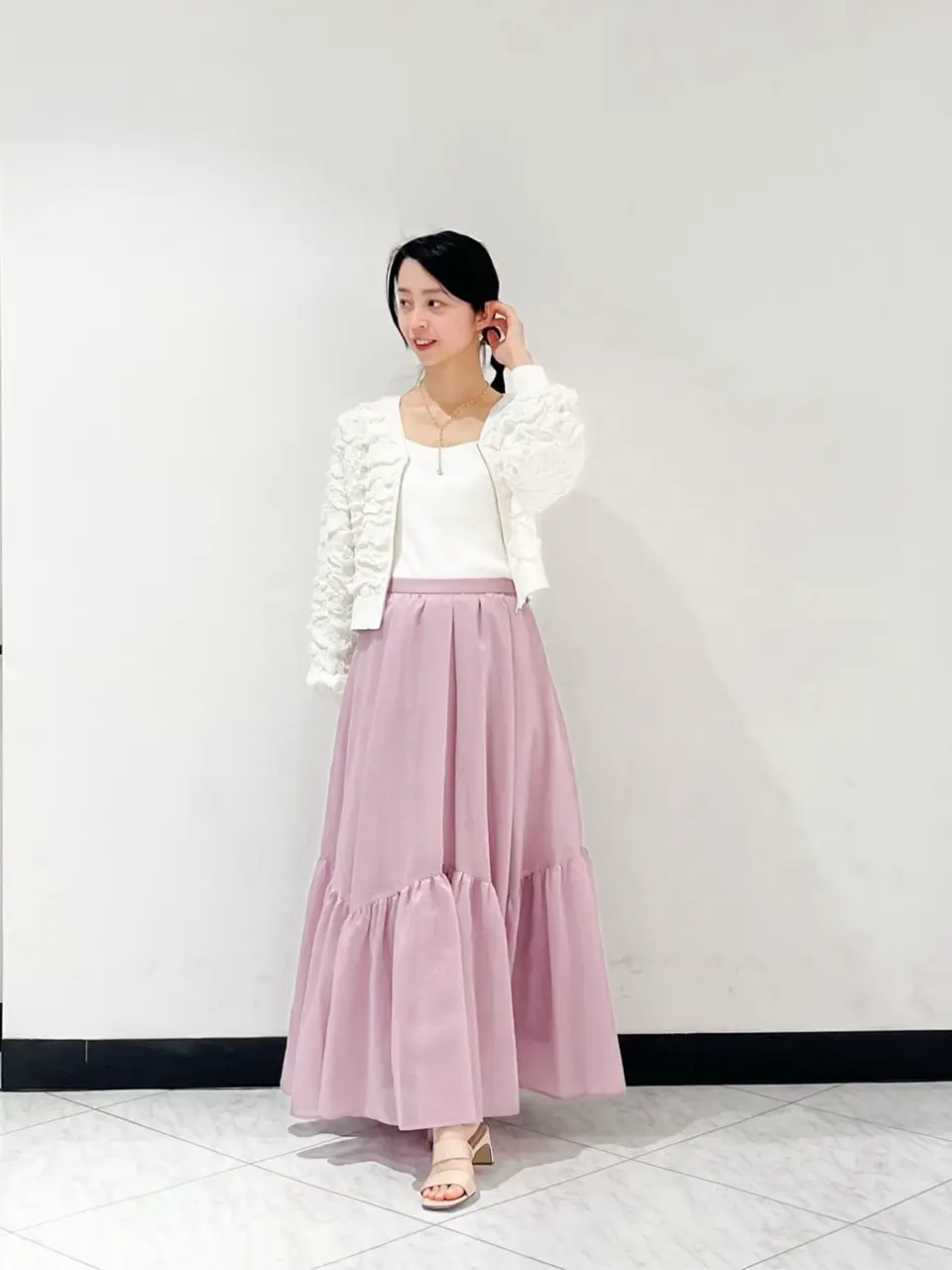 GRACE CONTINENTAL The Banquet yuri コーディネート画像