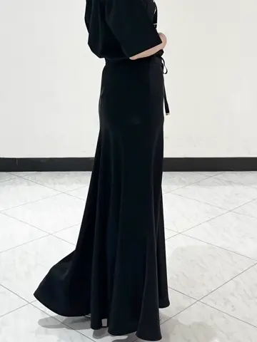 GRACE CONTINENTAL The Banquet yuri コーディネート画像