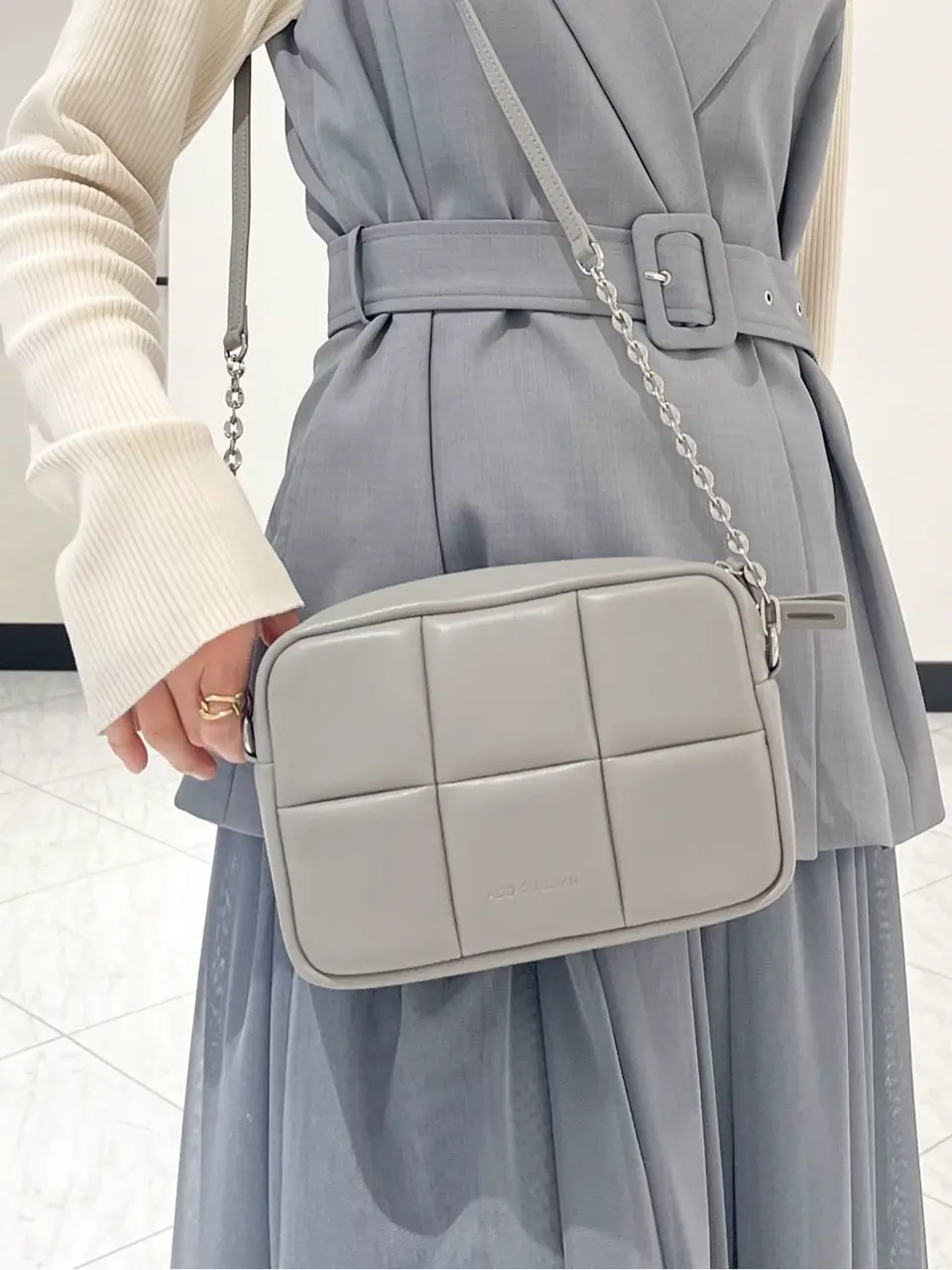 GRACE CONTINENTAL The Banquet yuri コーディネート画像