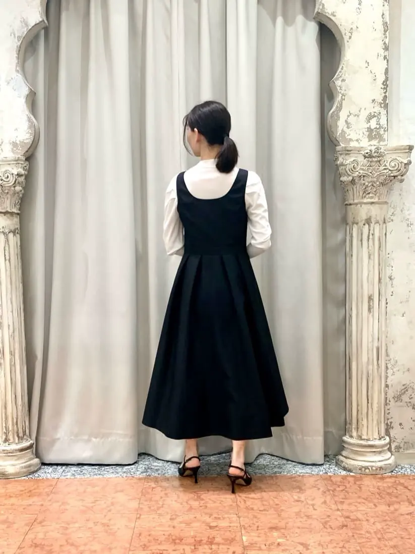 GRACE CONTINENTAL The Banquet eri コーディネート画像