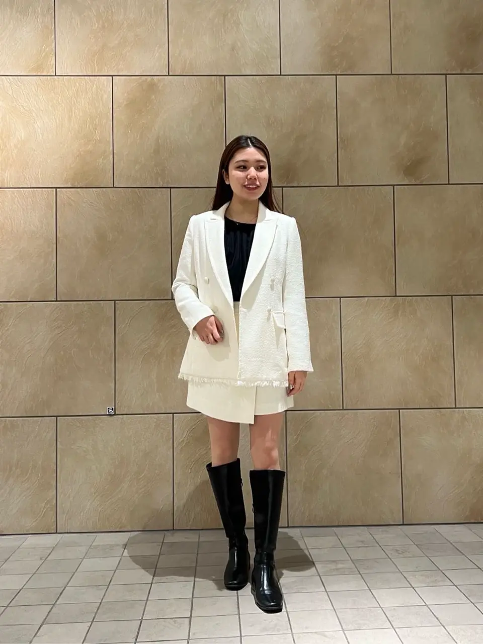 GRACE CONTINENTAL The Banquet 赤坂 梨来 コーディネート画像