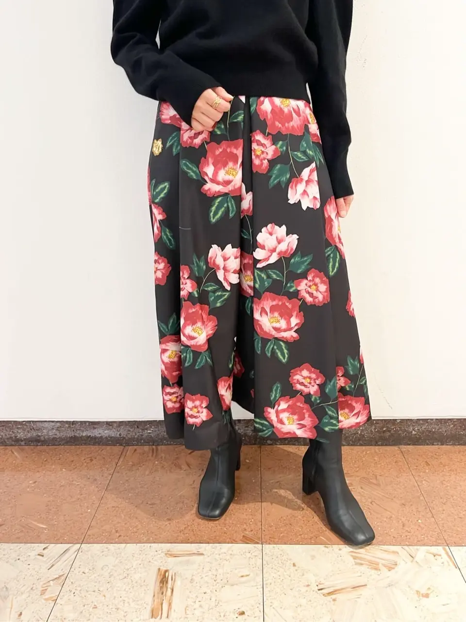 GRACE CONTINENTAL The Banquet yuri コーディネート画像