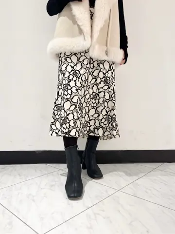 GRACE CONTINENTAL The Banquet yuri コーディネート画像