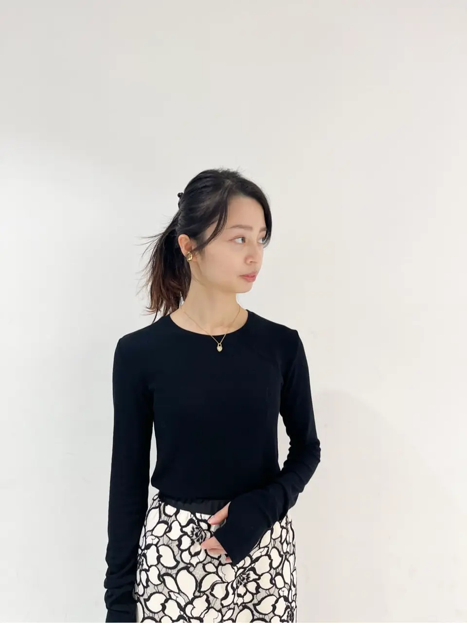 GRACE CONTINENTAL The Banquet yuri コーディネート画像