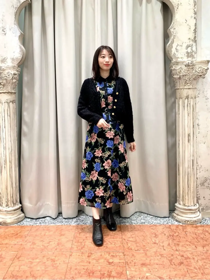 GRACE CONTINENTAL The Banquet eri コーディネート画像