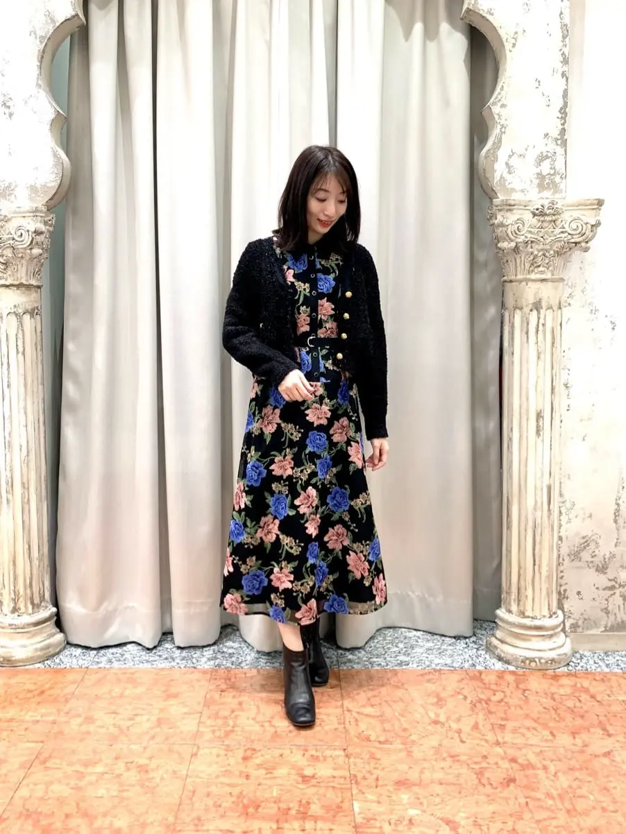 GRACE CONTINENTAL The Banquet eri コーディネート画像