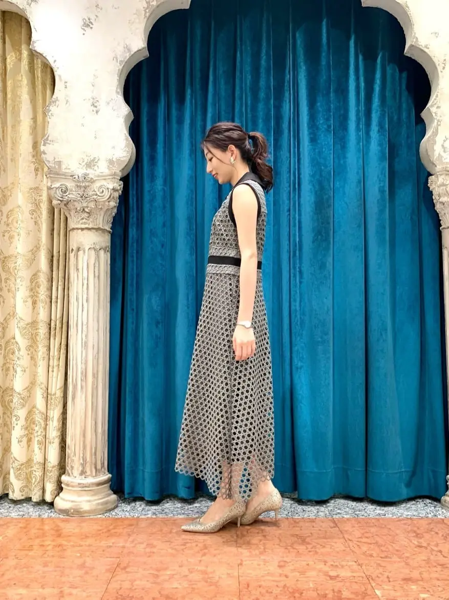 GRACE CONTINENTAL The Banquet eri コーディネート画像