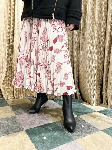 GRACE CONTINENTAL The Banquet yuri コーディネート画像