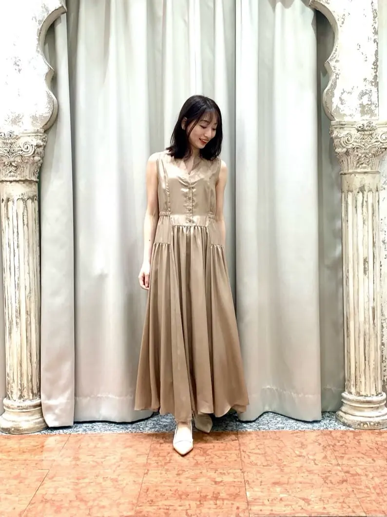 GRACE CONTINENTAL The Banquet eri コーディネート画像