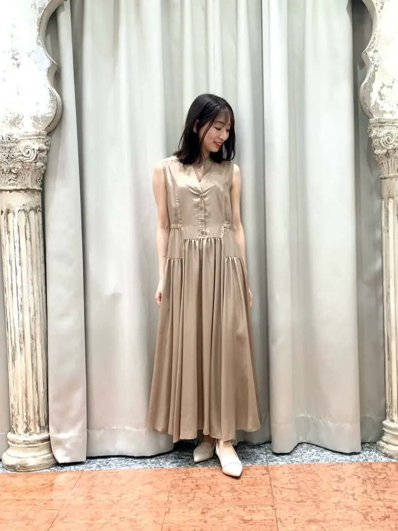 GRACE CONTINENTAL The Banquet eri コーディネート画像