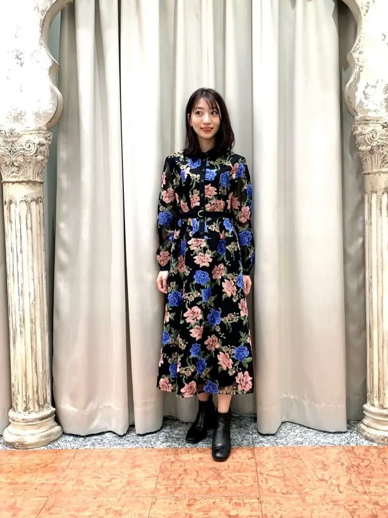 GRACE CONTINENTAL The Banquet eri コーディネート画像