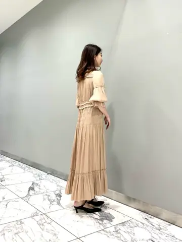 GRACE CONTINENTAL The Banquet eri コーディネート画像