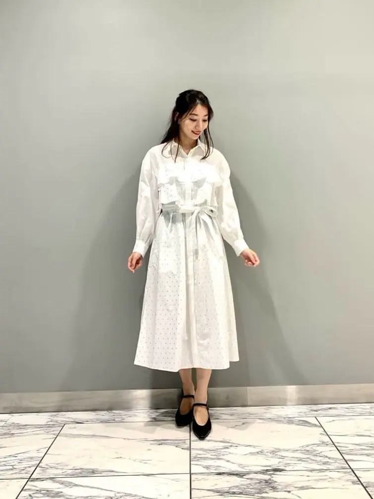 GRACE CONTINENTAL The Banquet eri コーディネート画像