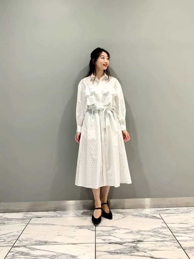 GRACE CONTINENTAL The Banquet eri コーディネート画像