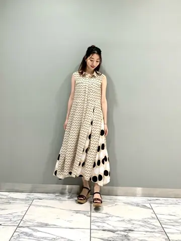 GRACE CONTINENTAL The Banquet eri コーディネート画像