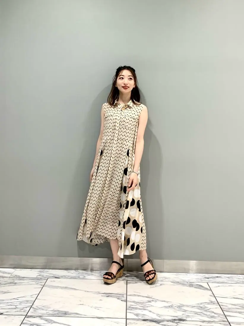 GRACE CONTINENTAL The Banquet eri コーディネート画像