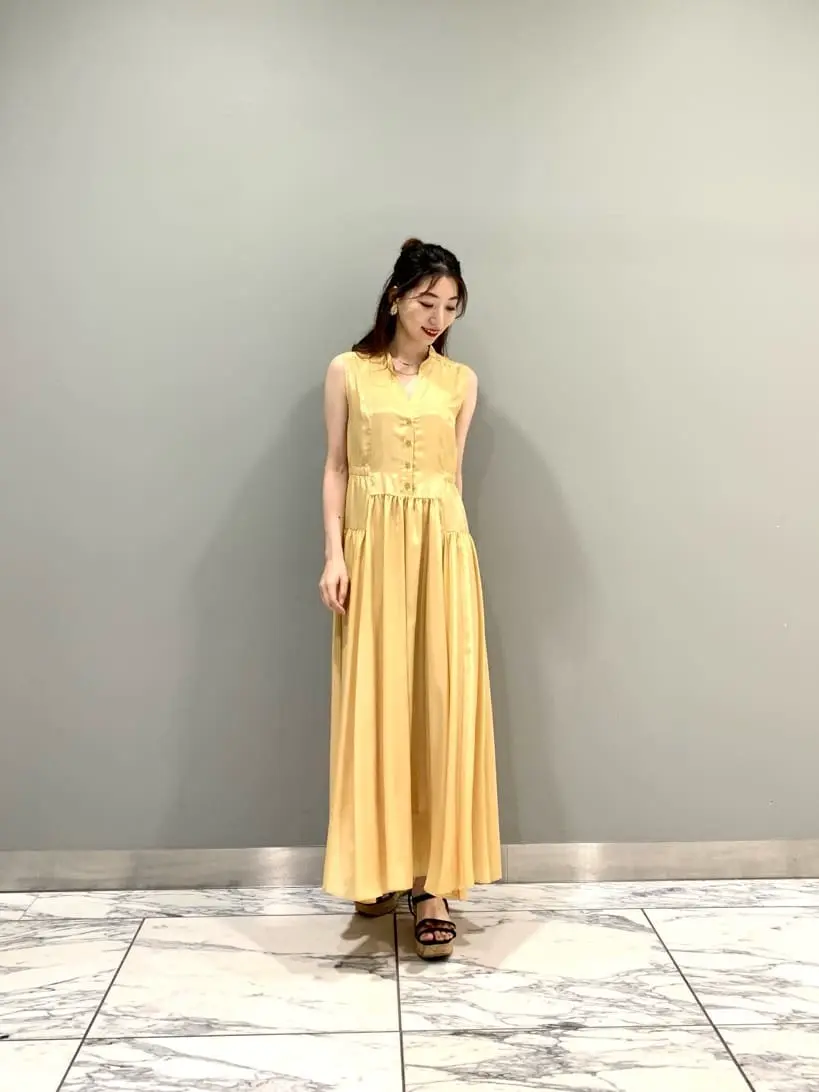 GRACE CONTINENTAL The Banquet eri コーディネート画像