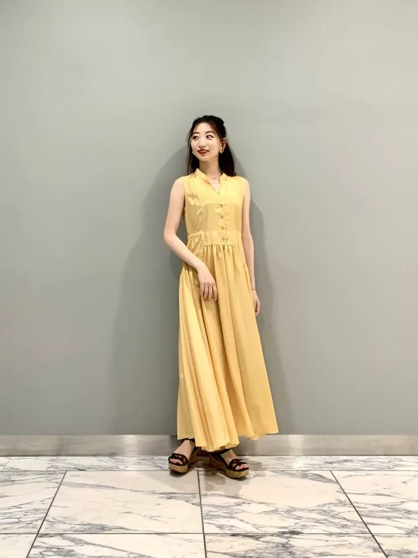 GRACE CONTINENTAL The Banquet eri コーディネート画像