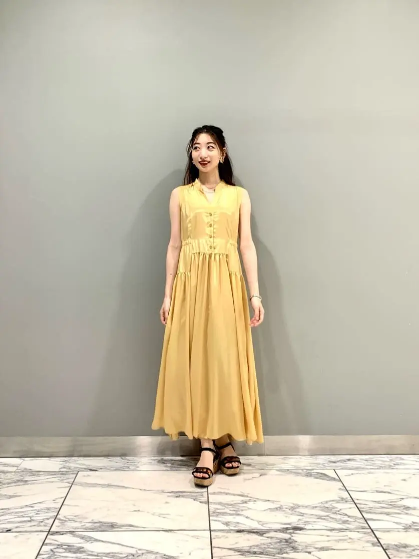 GRACE CONTINENTAL The Banquet eri コーディネート画像