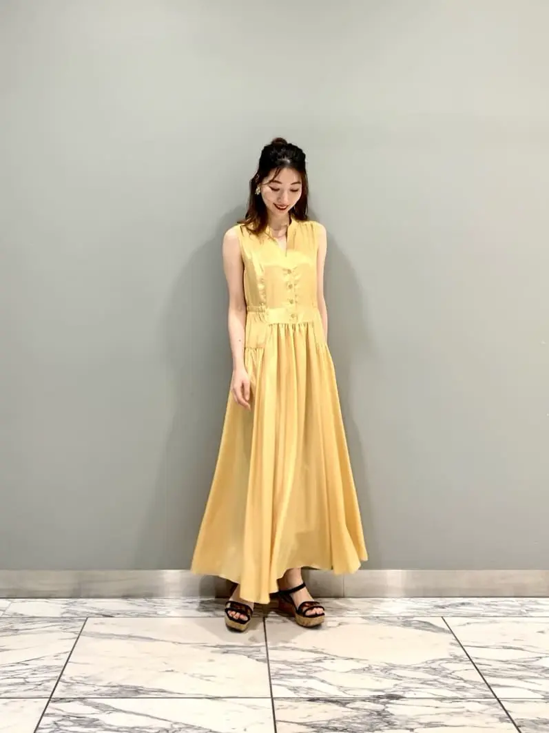 GRACE CONTINENTAL The Banquet eri コーディネート画像