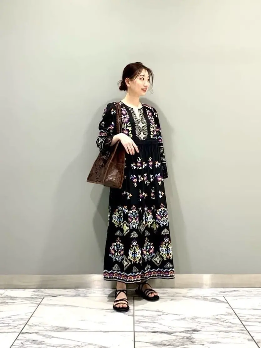 GRACE CONTINENTAL The Banquet eri コーディネート画像