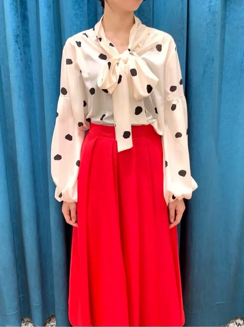 GRACE CONTINENTAL The Banquet eri コーディネート画像