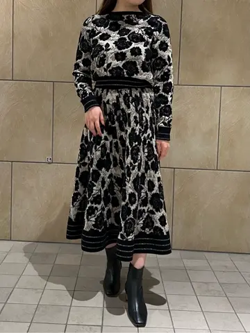 GRACE CONTINENTAL The Banquet 赤坂 梨来 コーディネート画像