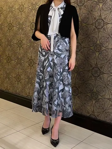 GRACE CONTINENTAL The Banquet 赤坂 梨来 コーディネート画像