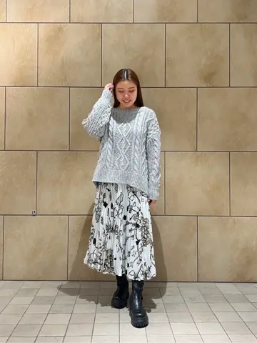 GRACE CONTINENTAL The Banquet 赤坂 梨来 コーディネート画像