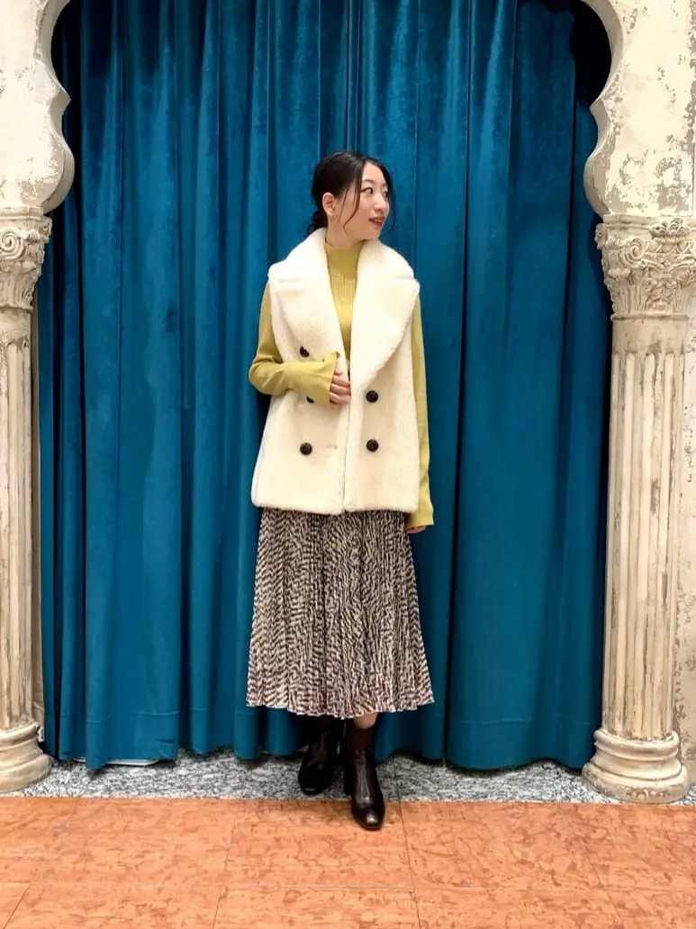 GRACE CONTINENTAL The Banquet eri コーディネート画像