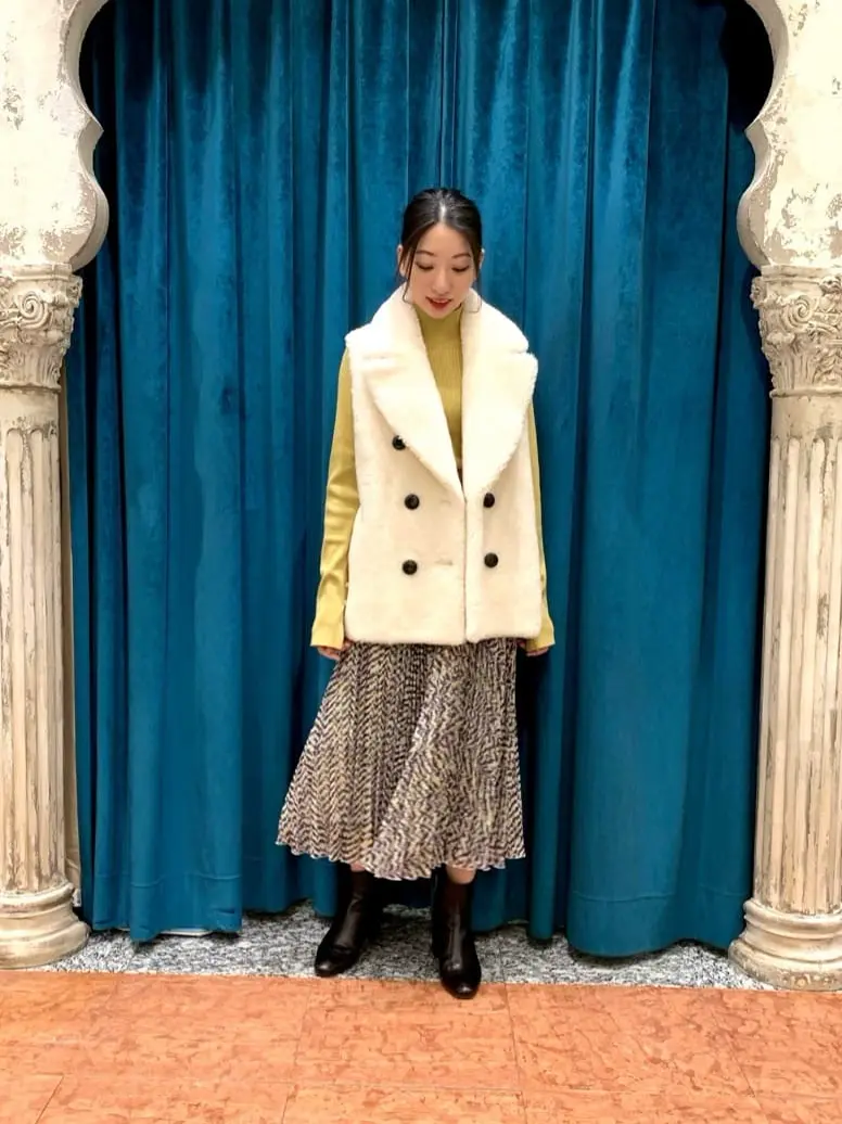 GRACE CONTINENTAL The Banquet eri コーディネート画像