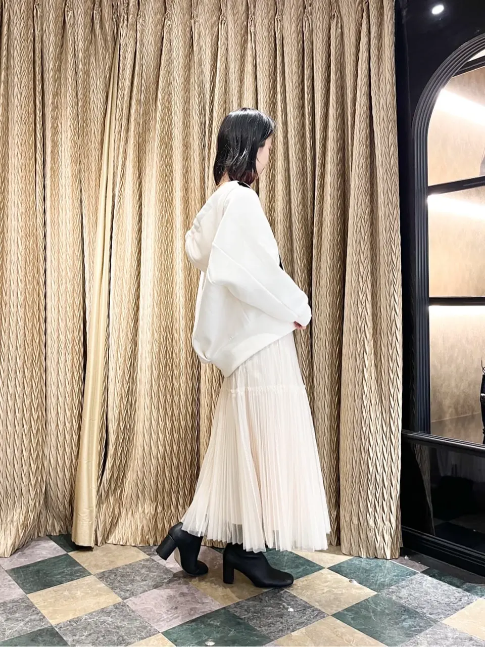 GRACE CONTINENTAL The Banquet yuri コーディネート画像