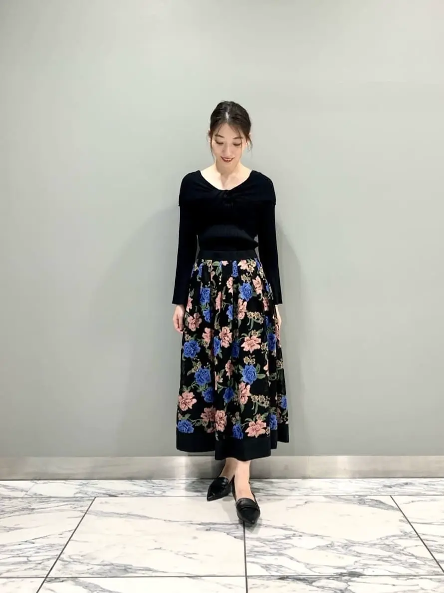 GRACE CONTINENTAL The Banquet eri コーディネート画像