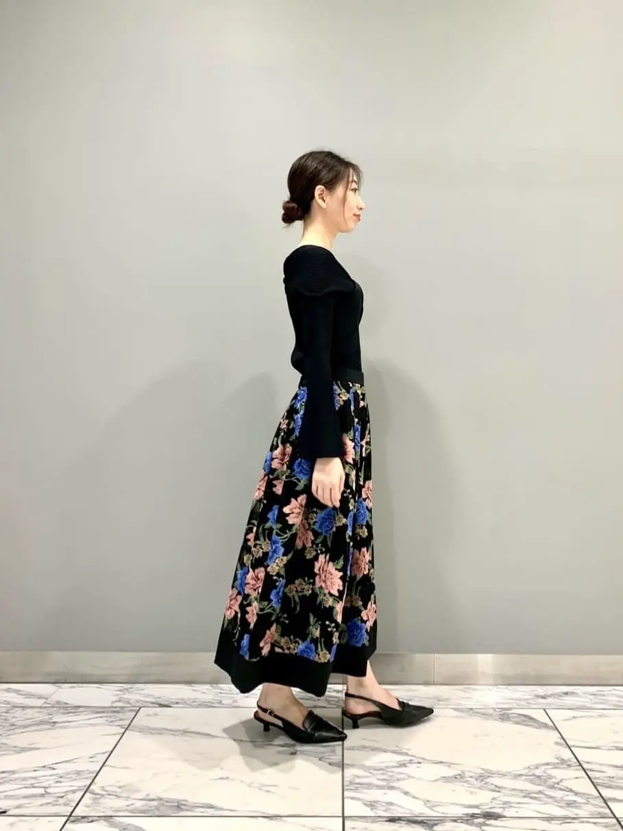 GRACE CONTINENTAL The Banquet eri コーディネート画像