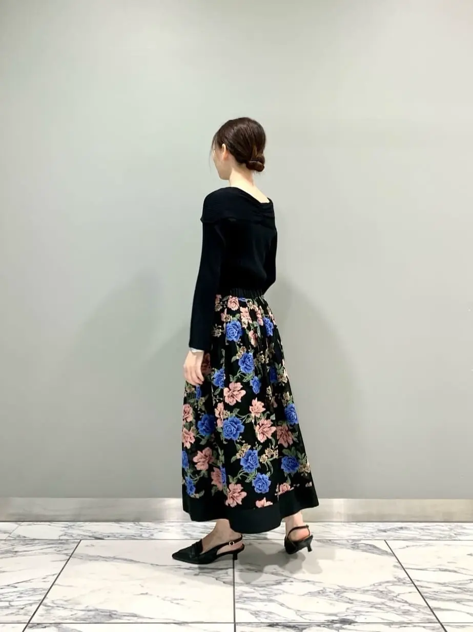 GRACE CONTINENTAL The Banquet eri コーディネート画像