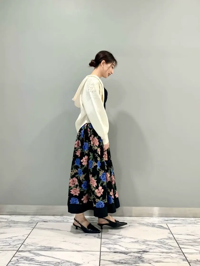 GRACE CONTINENTAL The Banquet eri コーディネート画像