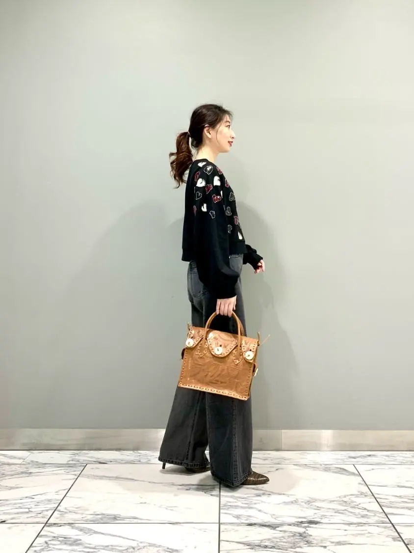 GRACE CONTINENTAL The Banquet eri コーディネート画像